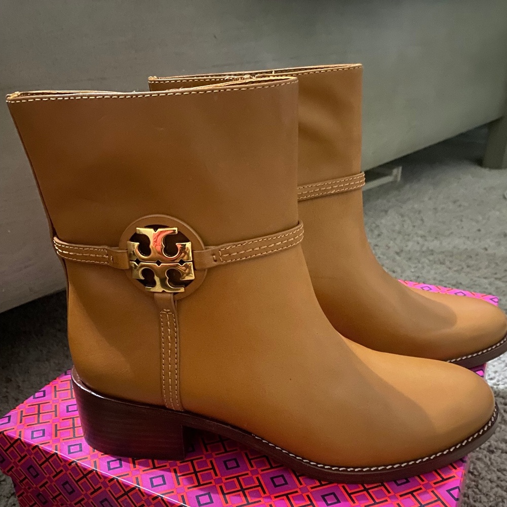 Tory Burch Boots